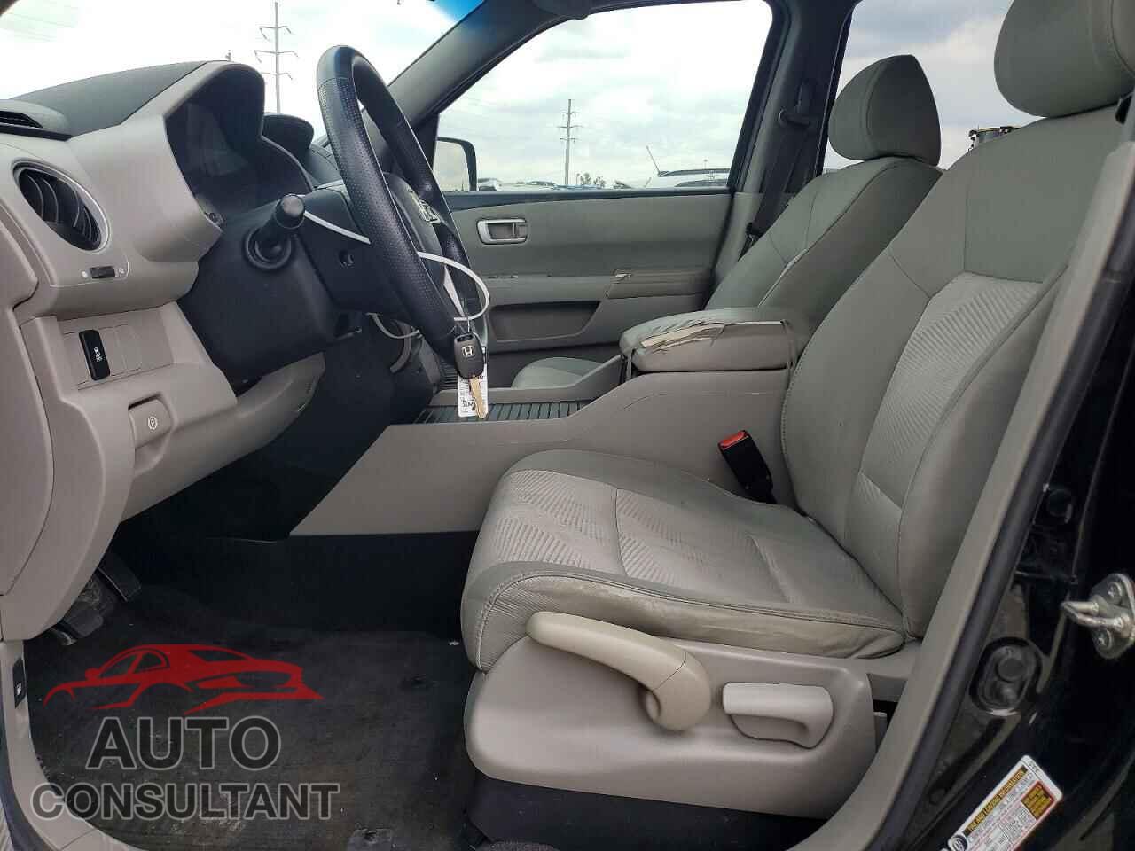HONDA PILOT 2012 - 5FNYF3H22CB008650