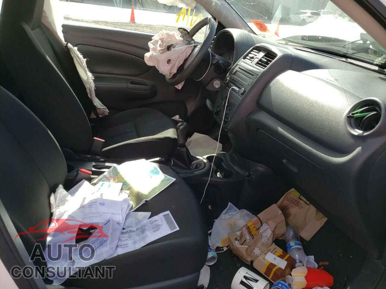 NISSAN VERSA 2017 - 3N1CN7AP6HL823259