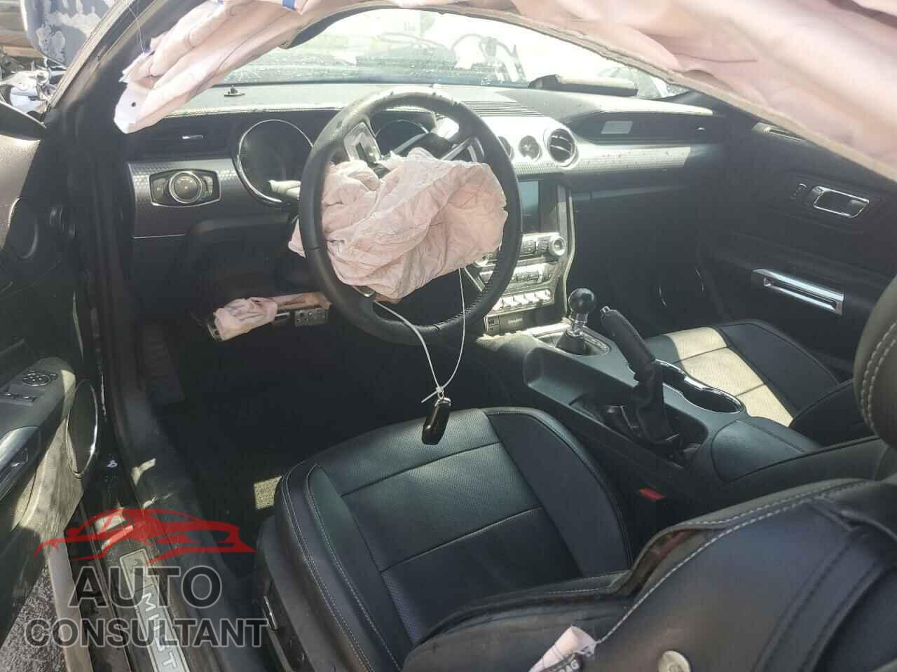 FORD MUSTANG 2017 - 1FA6P8CF9H5210556