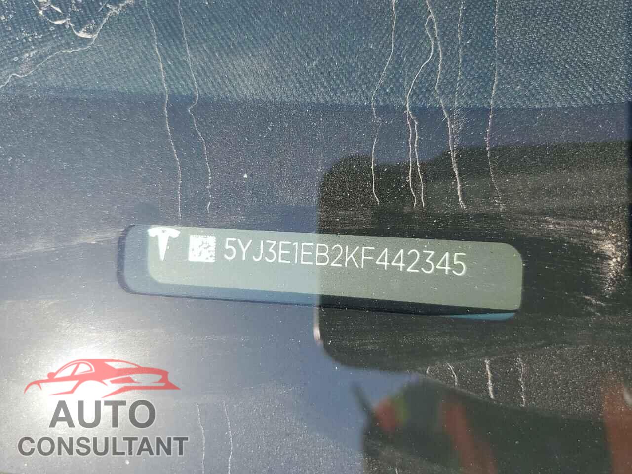 TESLA MODEL 3 2019 - 5YJ3E1EB2KF442345