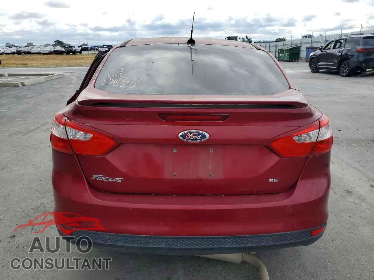FORD FOCUS 2014 - 1FADP3F21EL325811