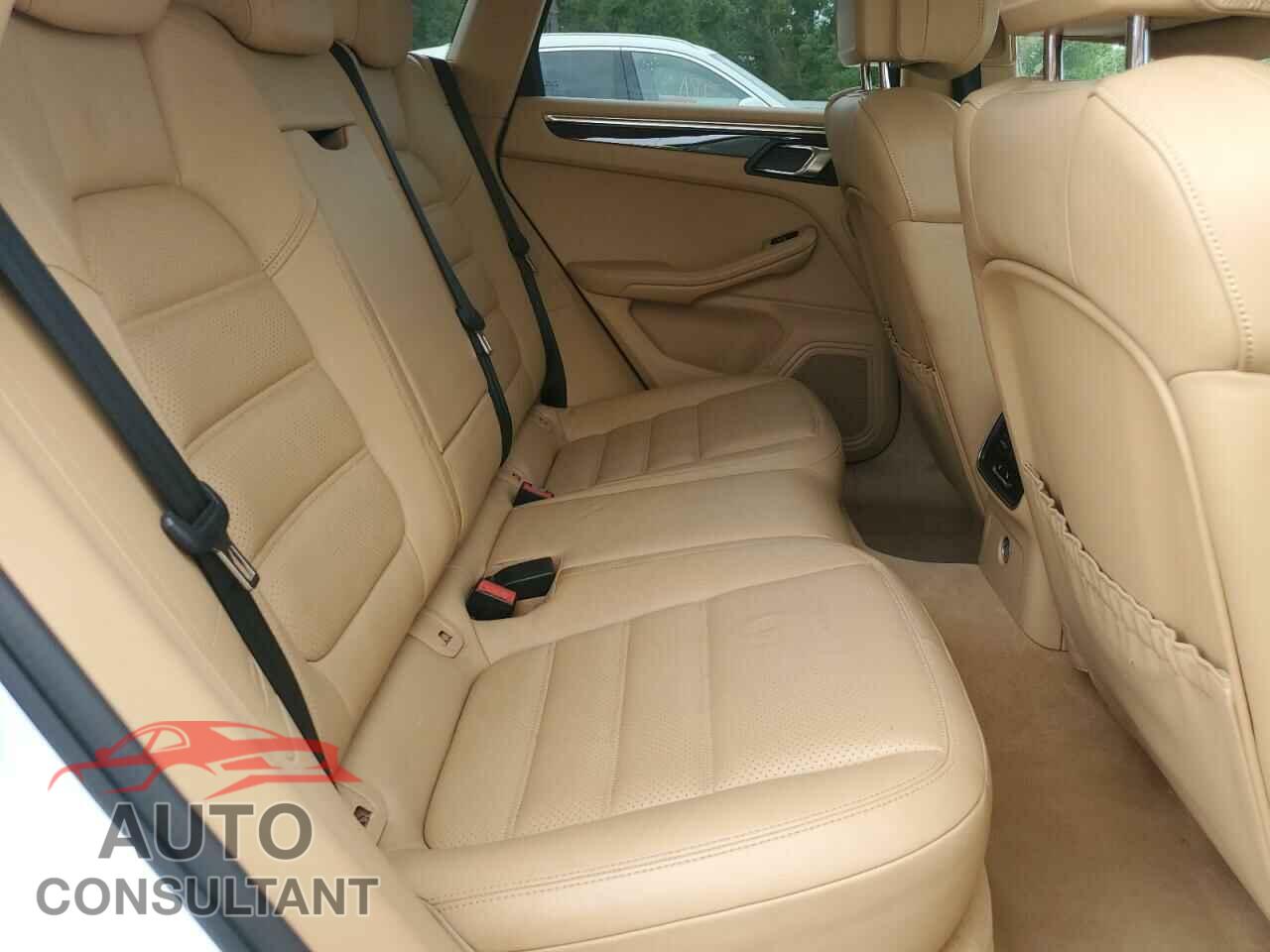 PORSCHE MACAN 2016 - WP1AB2A50GLB46152