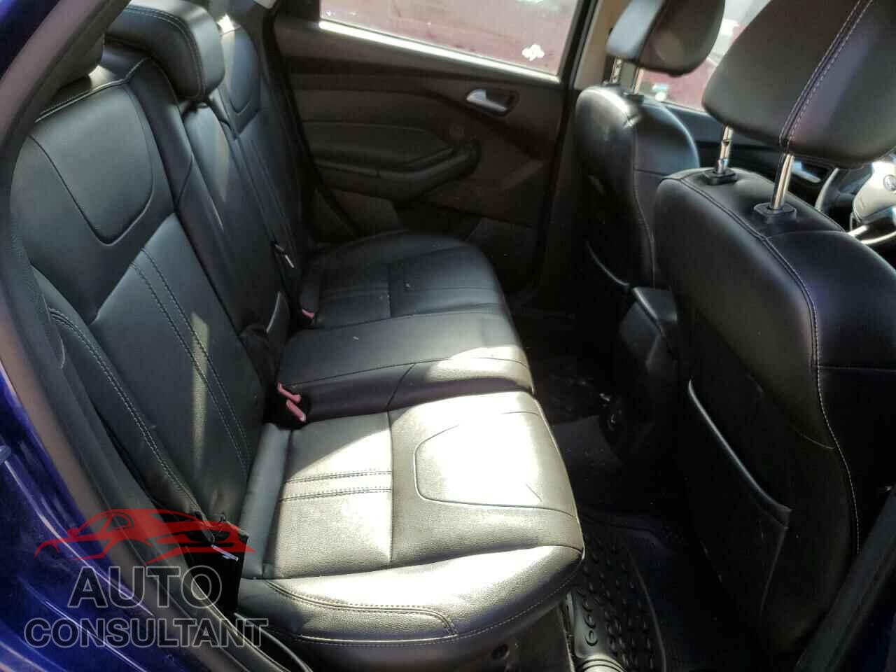 FORD FOCUS 2014 - 1FADP3F2XEL233130