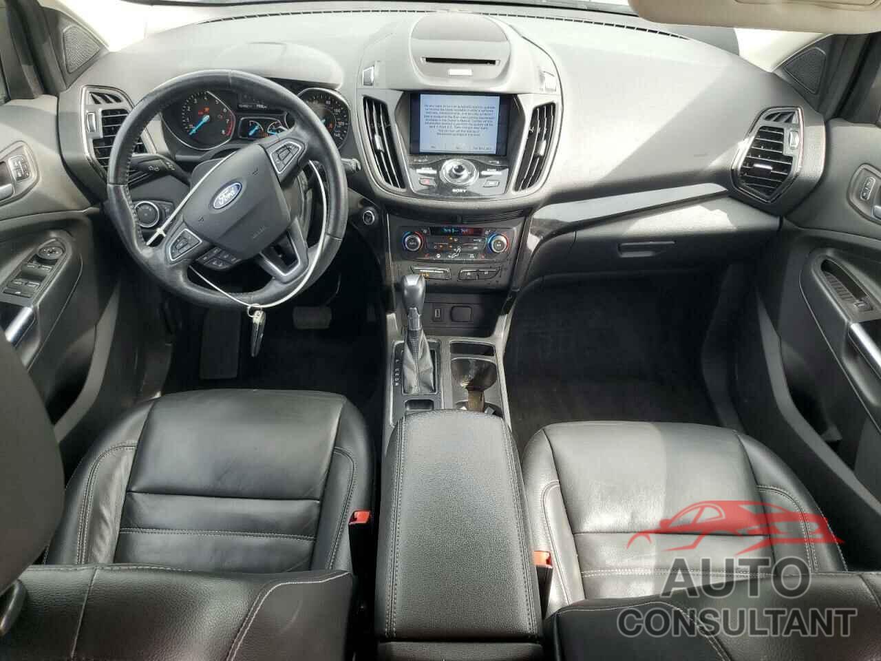 FORD ESCAPE 2017 - 1FMCU9JD9HUD38486