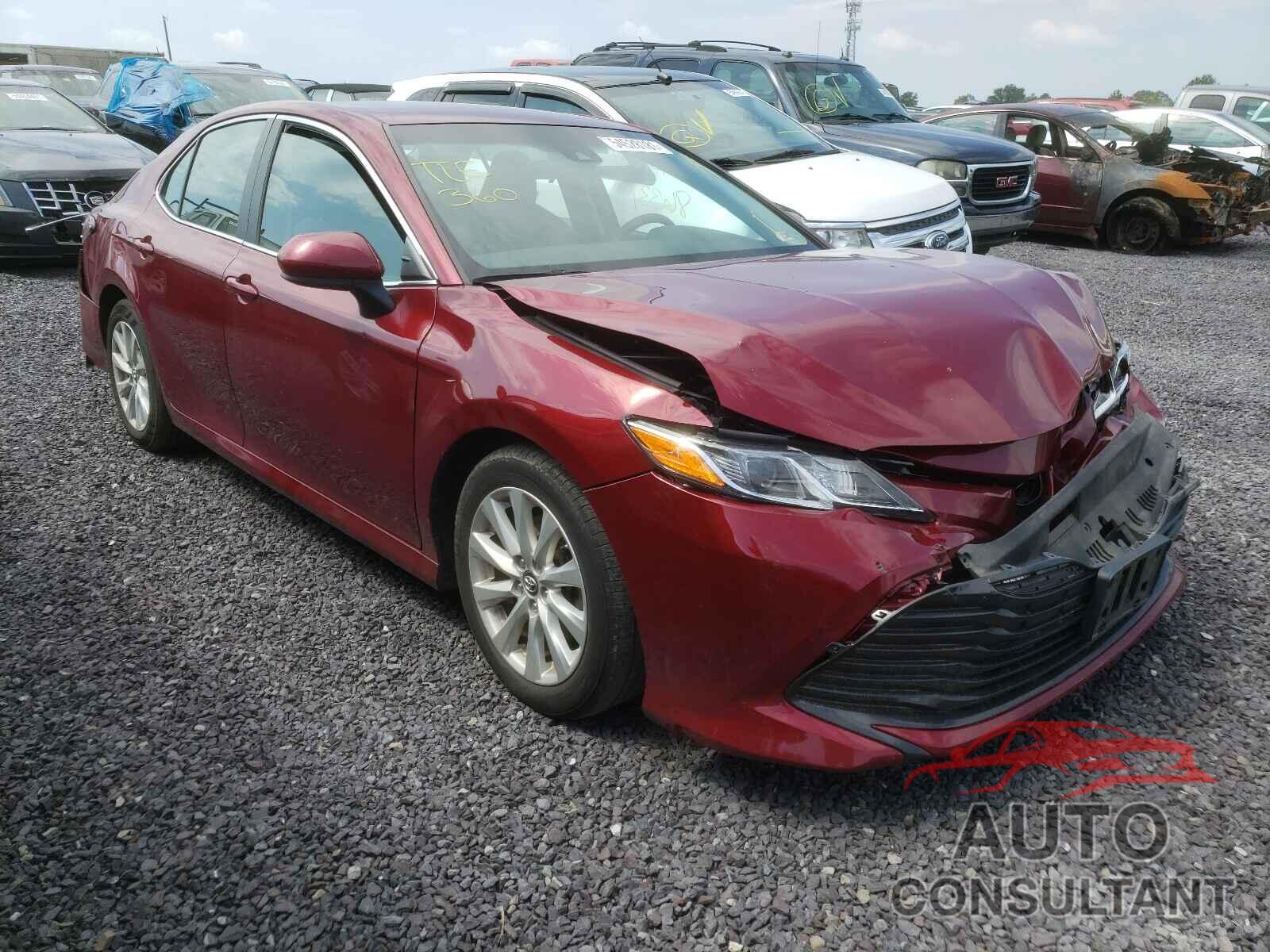 TOYOTA CAMRY 2018 - 4T1B11HK1JU542053