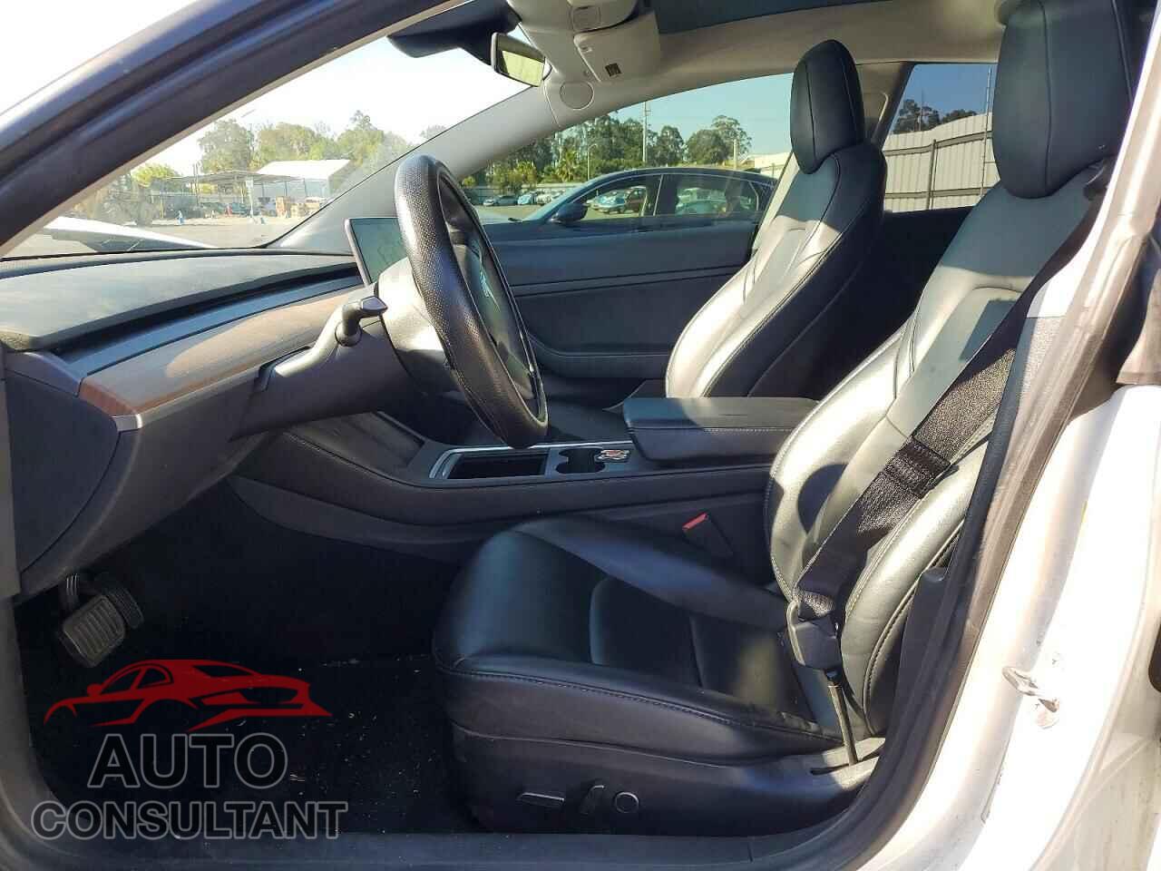 TESLA MODEL 3 2021 - 5YJ3E1EA6MF930613