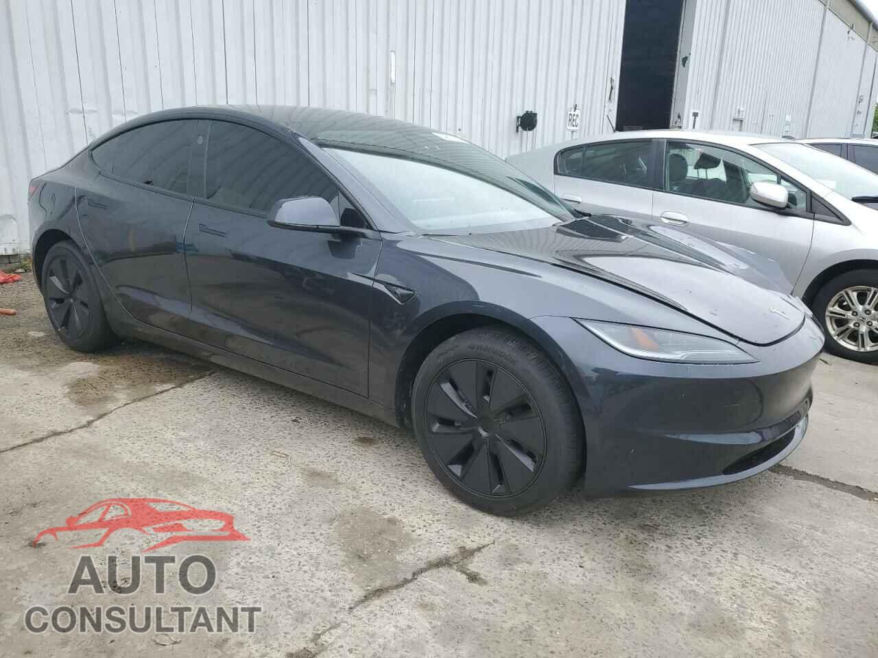 TESLA MODEL 3 2024 - 5YJ3E1EB2RF729422