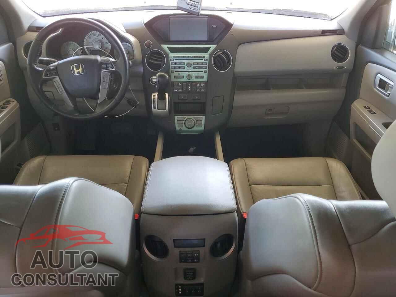 HONDA PILOT 2011 - 5FNYF4H98BB009089