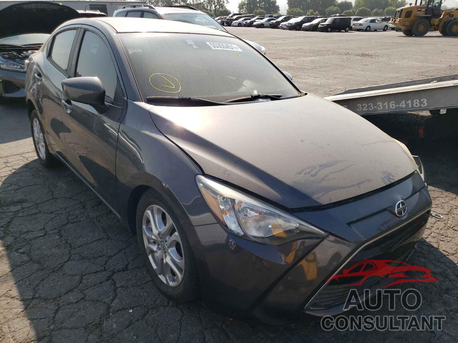 TOYOTA SCION 2016 - 3MYDLBZV8GY105597