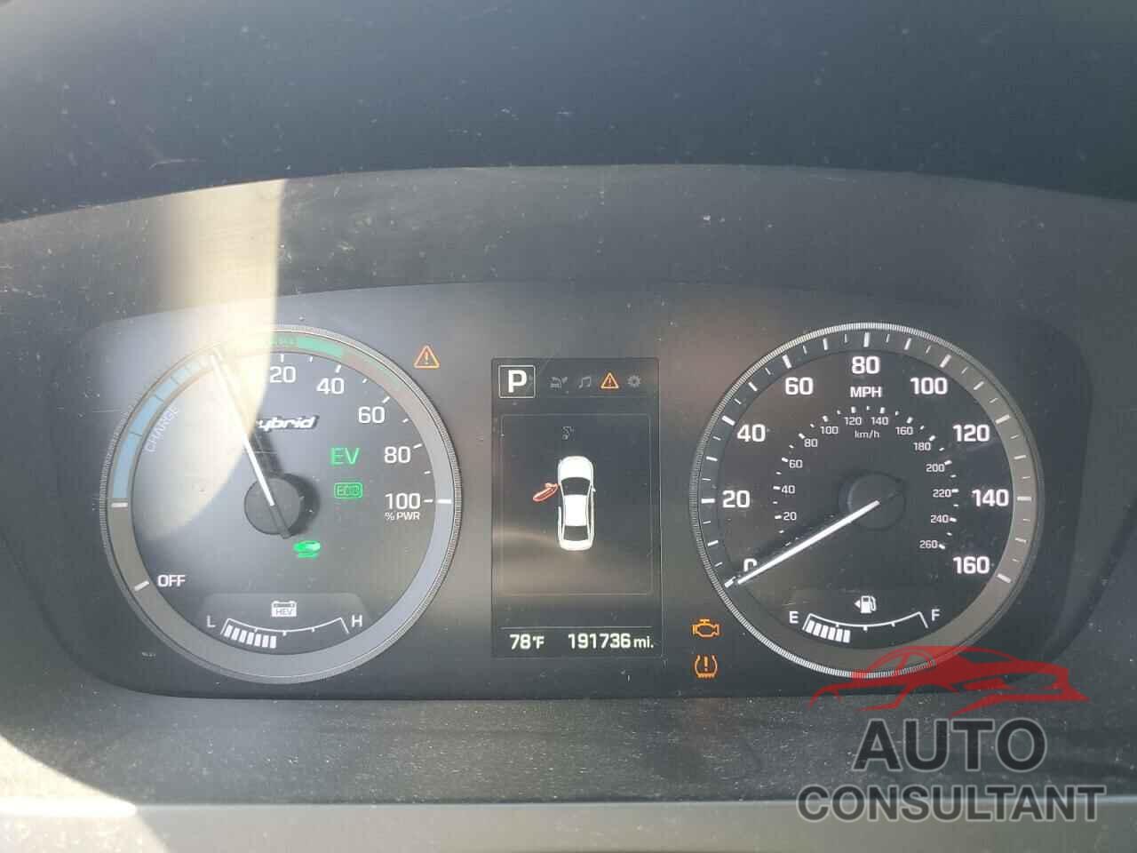 HYUNDAI SONATA 2016 - KMHE24L11GA032399