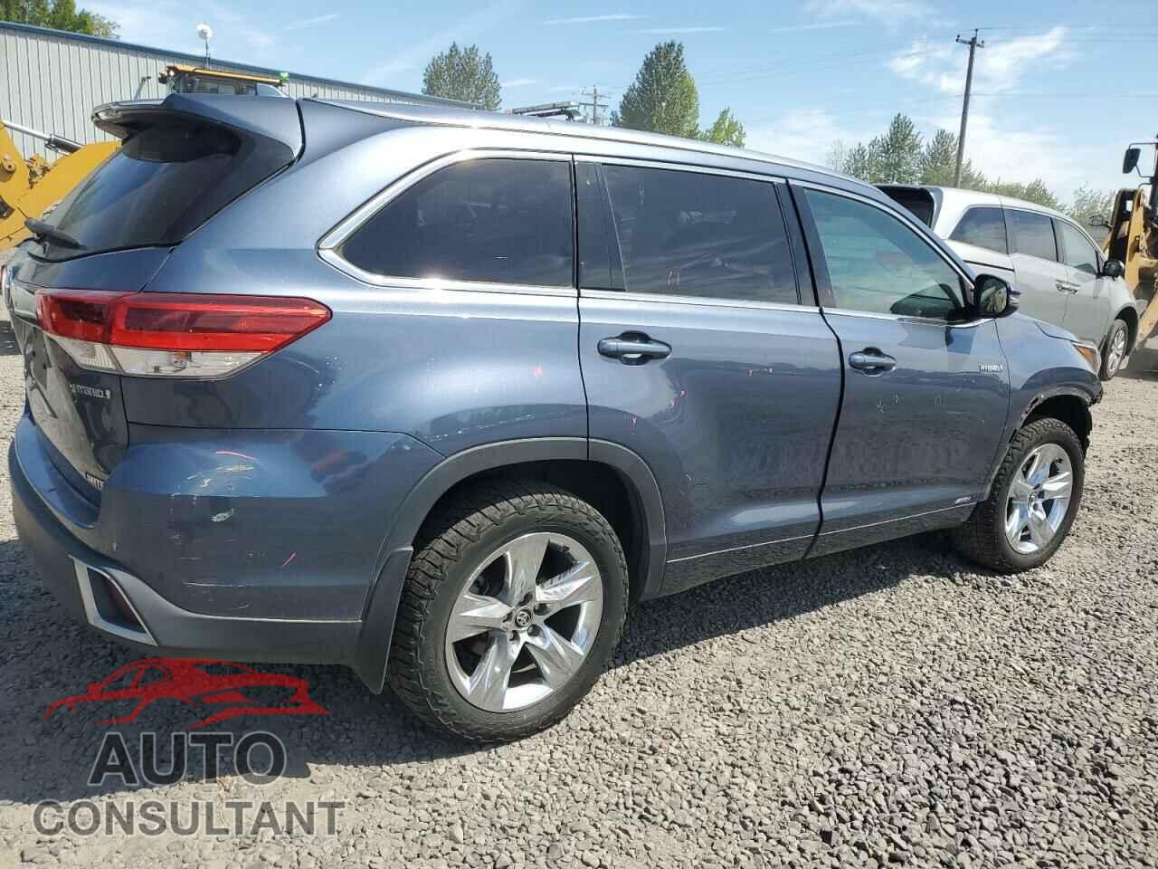 TOYOTA HIGHLANDER 2018 - 5TDDGRFH2JS043784