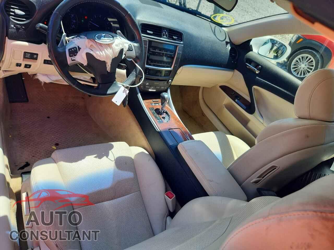 LEXUS IS 2013 - JTHFF2C25D2529292