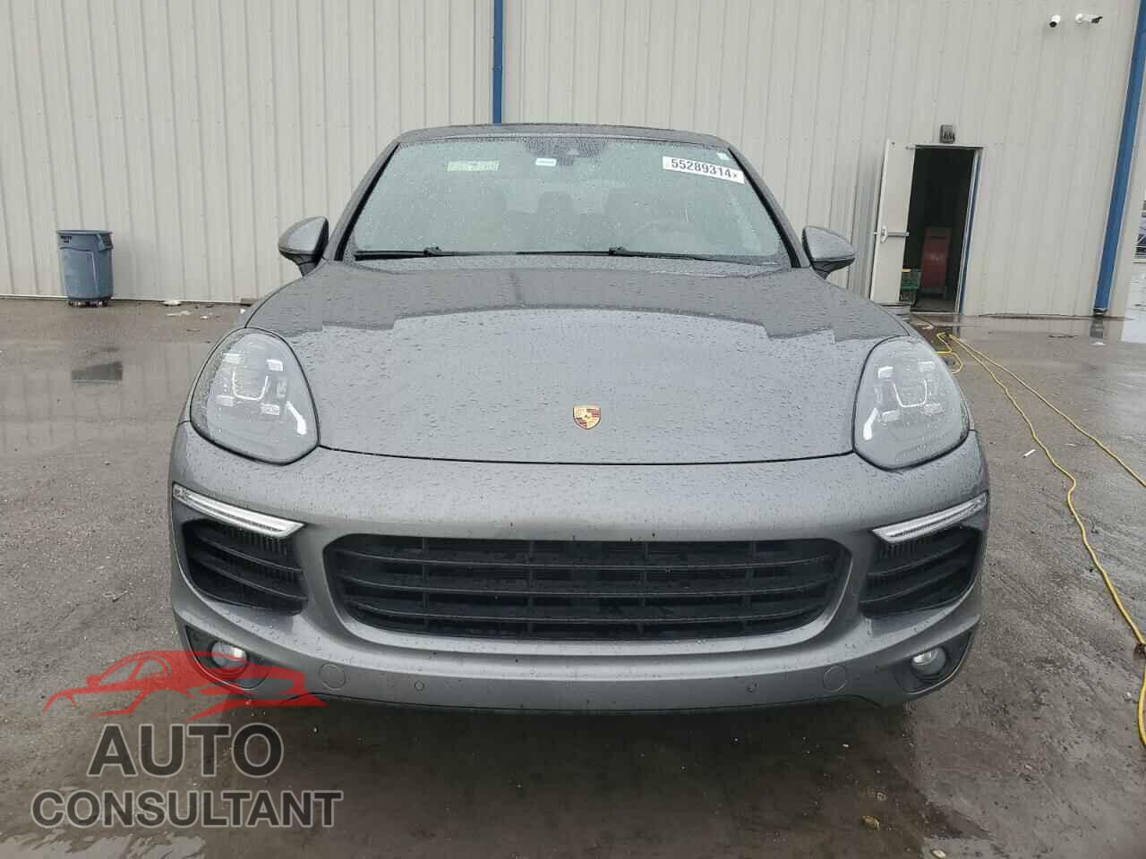PORSCHE CAYENNE 2018 - WP1AB2A24JLA61084
