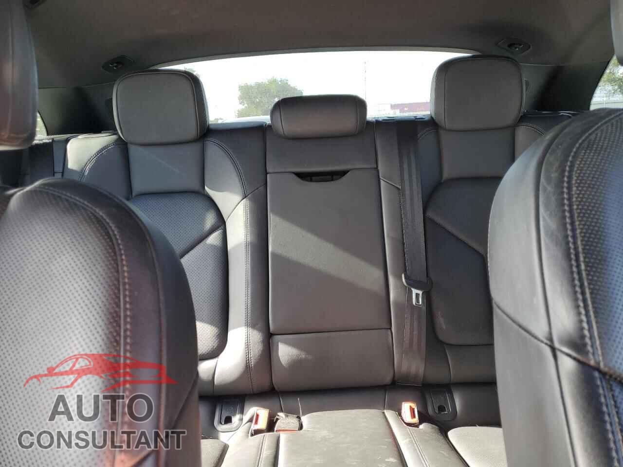 PORSCHE MACAN 2019 - WP1AA2A58KLB04436