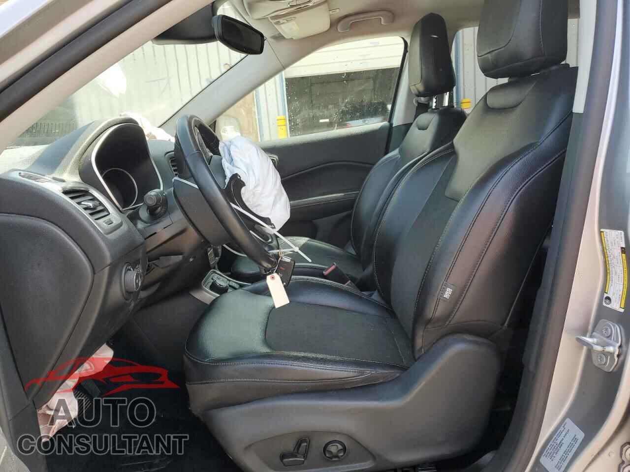 JEEP COMPASS 2017 - 3C4NJDBB4HT657195