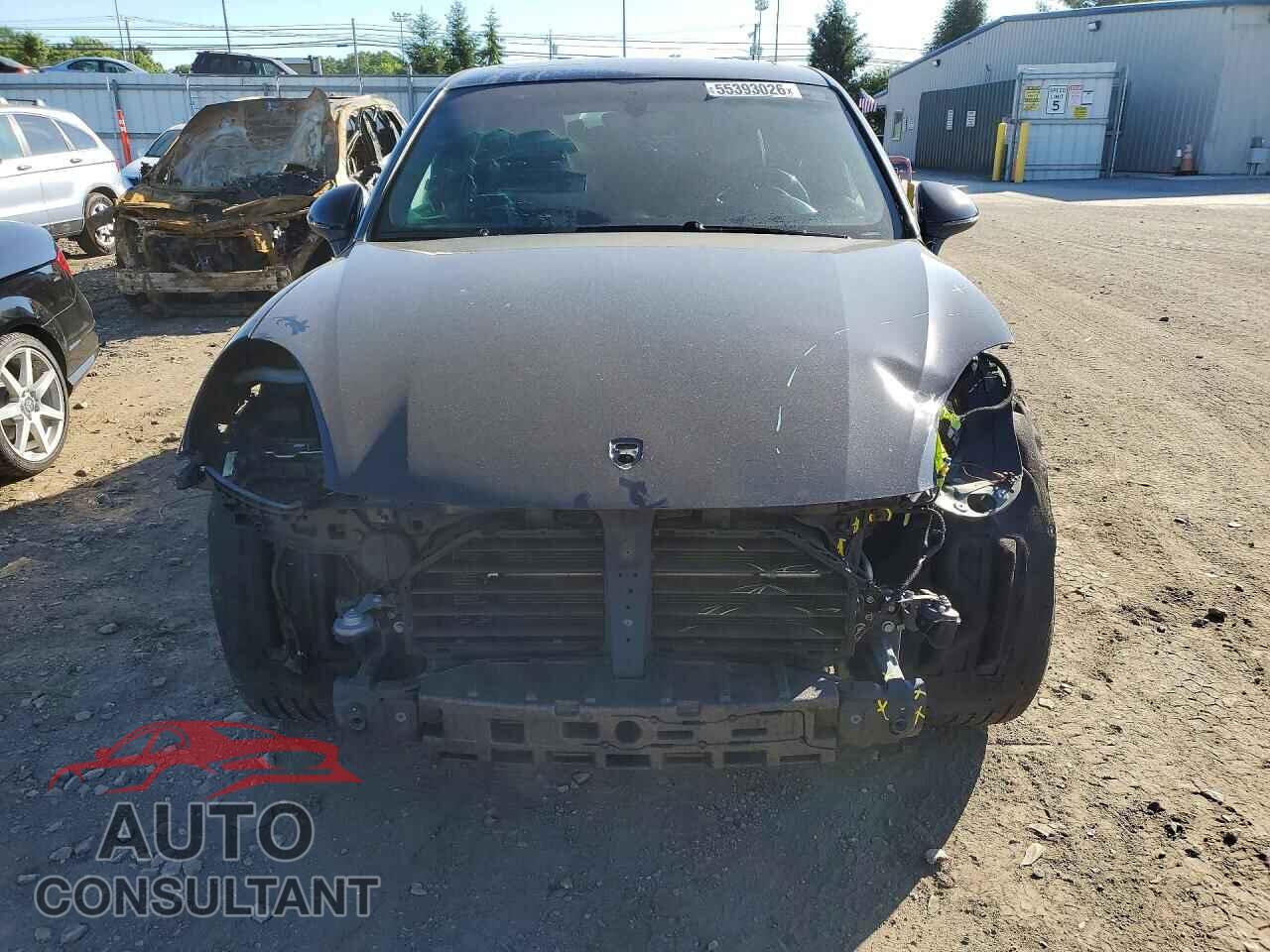 PORSCHE CAYENNE 2016 - WP1AA2A24GLA04508