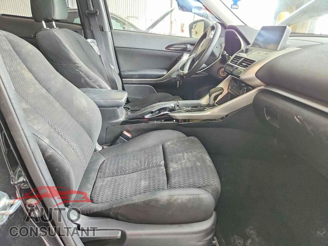 MITSUBISHI ECLIPSE 2018 - JA4AT4AA6JZ063041
