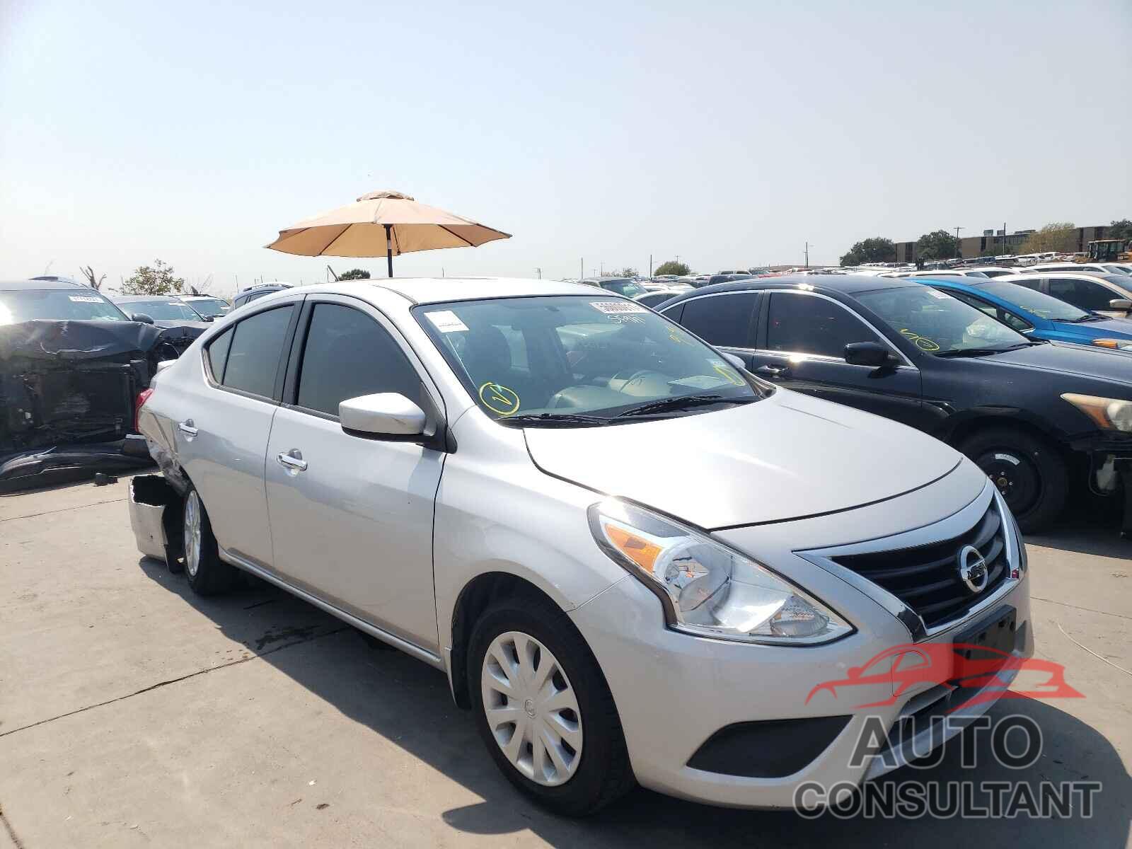 NISSAN VERSA 2018 - 3N1CN7AP4JL814145