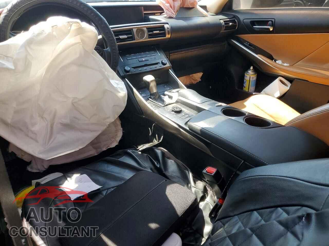 LEXUS IS 2014 - JTHCF1D29E5002139
