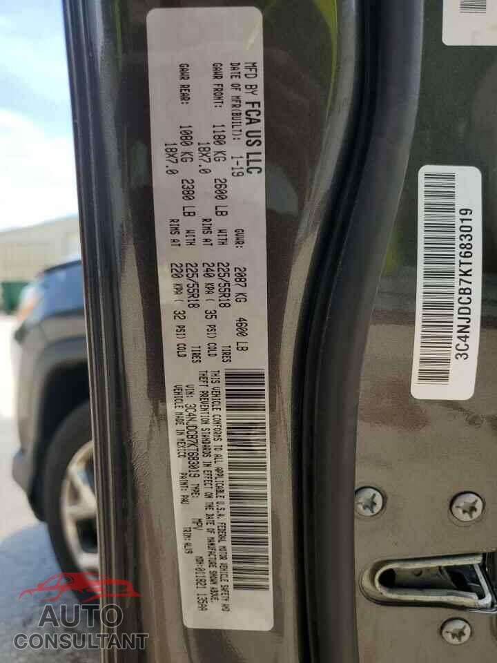 JEEP COMPASS 2019 - 3C4NJDCB7KT683019