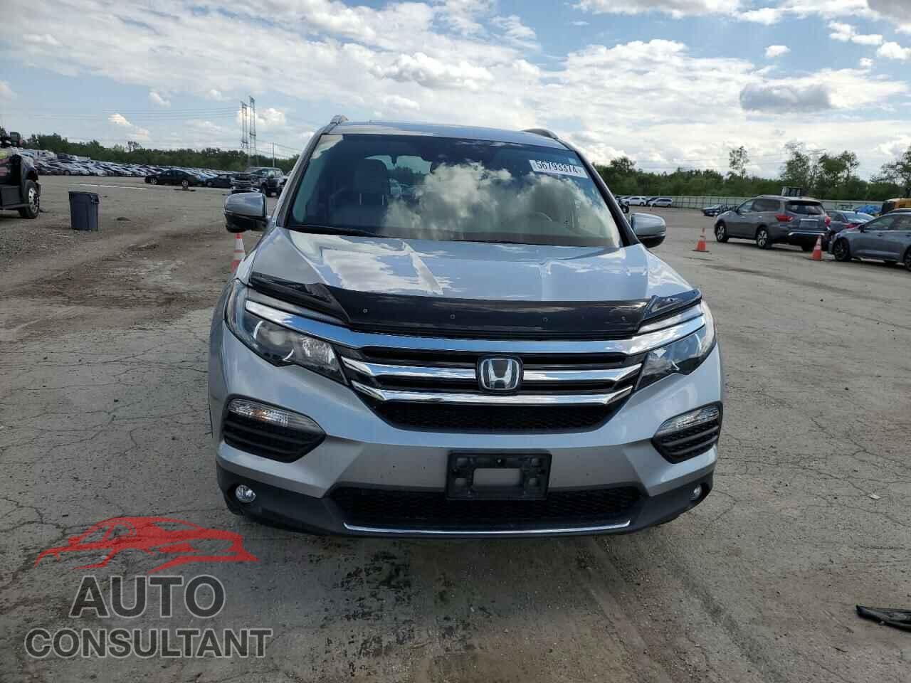 HONDA PILOT 2017 - 5FNYF6H94HB011913