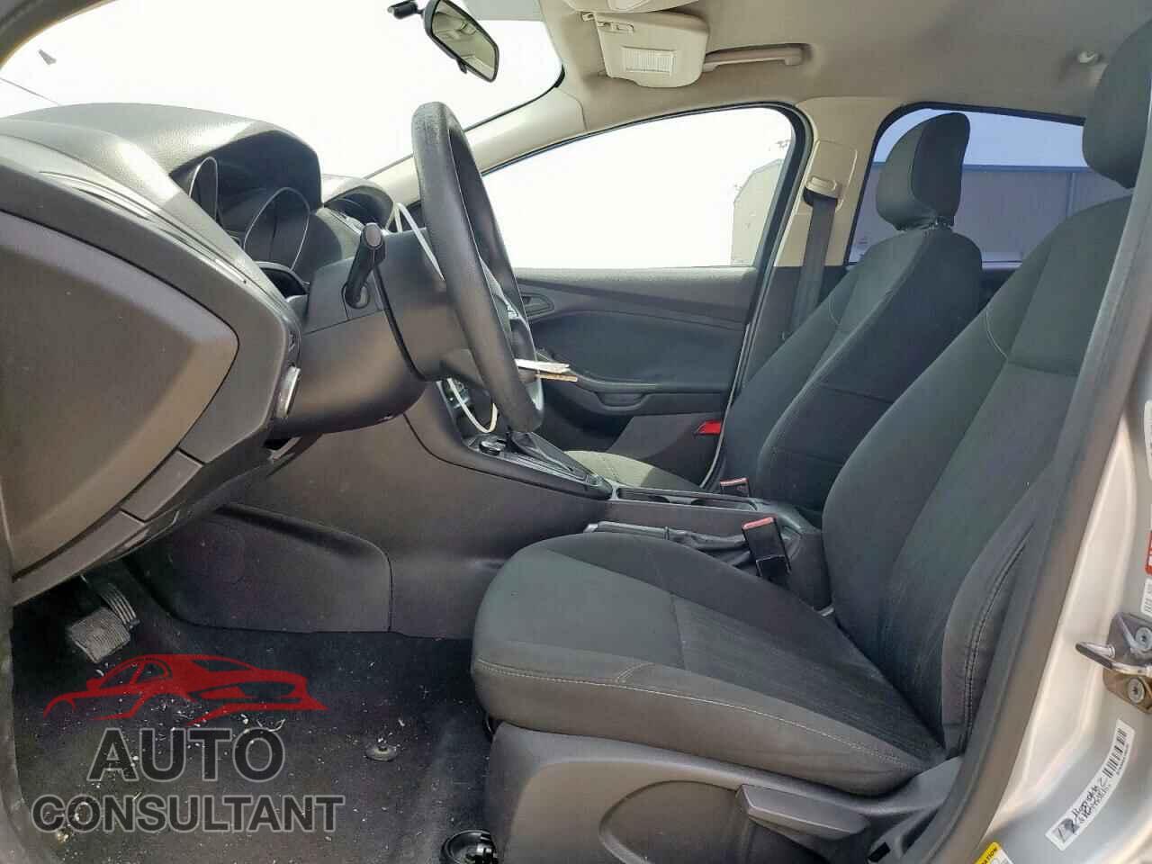 FORD FOCUS 2017 - 1FADP3E20HL219419