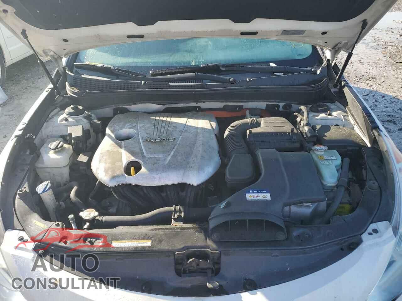 HYUNDAI SONATA 2013 - KMHEC4A43DA078984