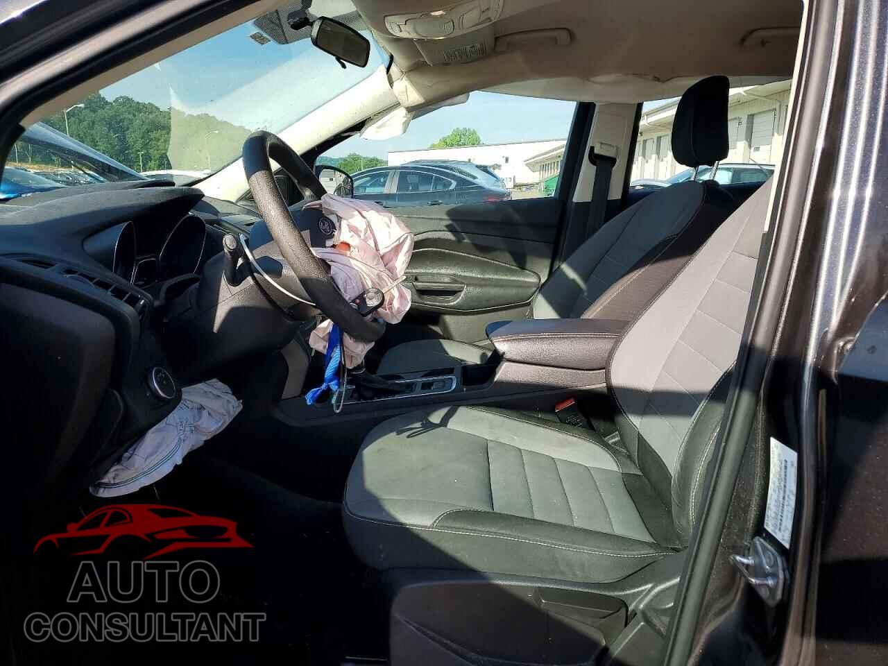 FORD ESCAPE 2018 - 1FMCU0F73JUC68603