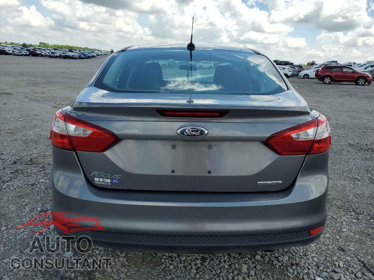 FORD FOCUS 2014 - 1FADP3E23EL410134