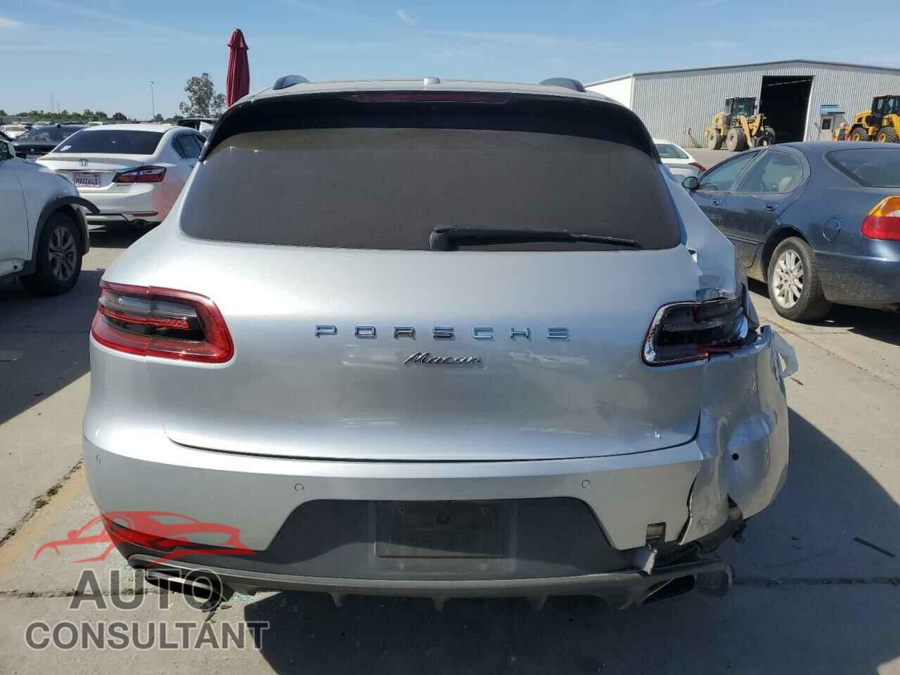 PORSCHE MACAN 2018 - WP1AA2A55JLB02626