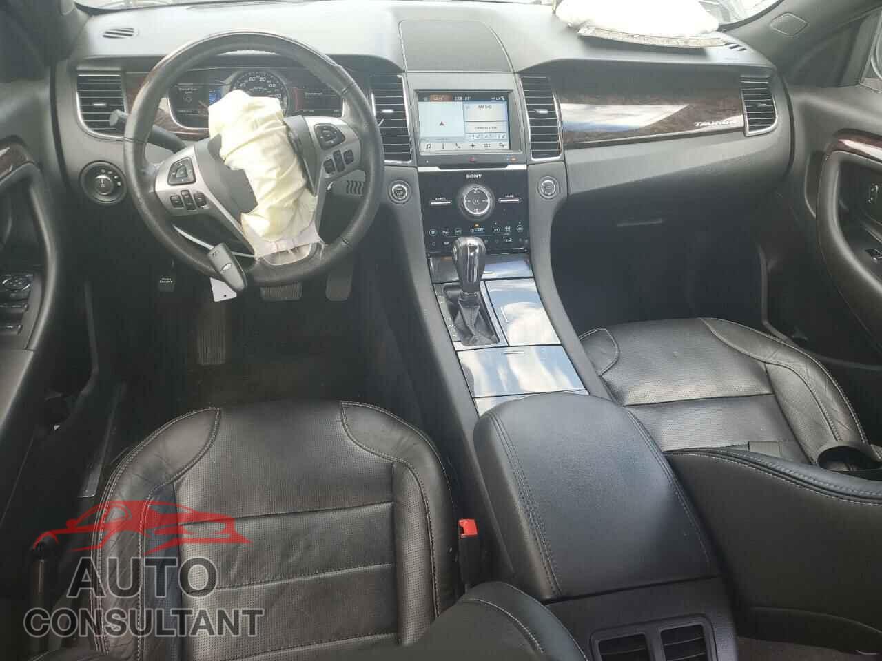 FORD TAURUS 2017 - 1FAHP2F86HG117789