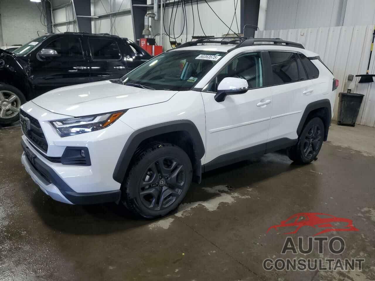 TOYOTA RAV4 2024 - 2T3J1RFV2RW411370