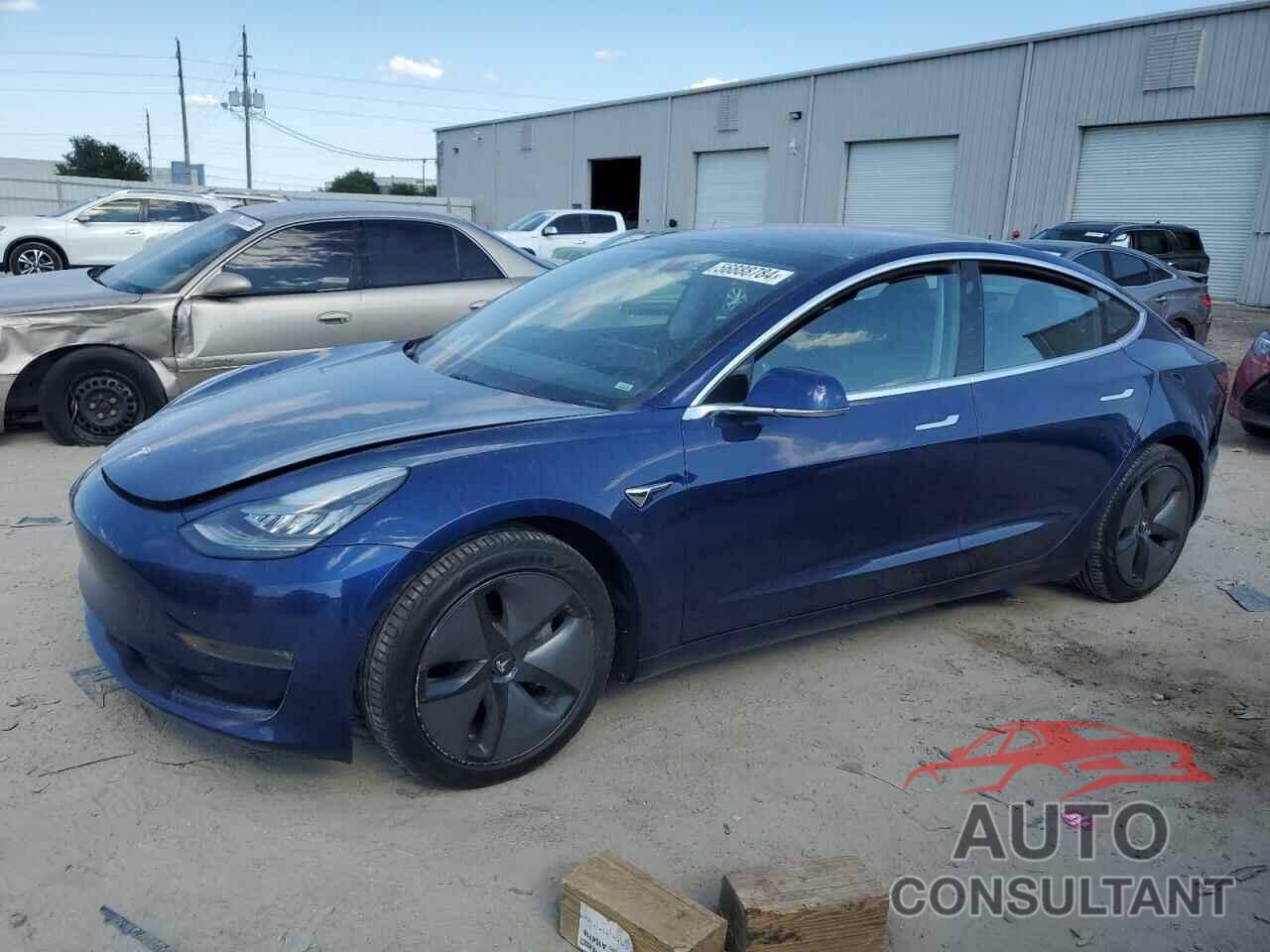 TESLA MODEL 3 2018 - 5YJ3E1EB0JF094527