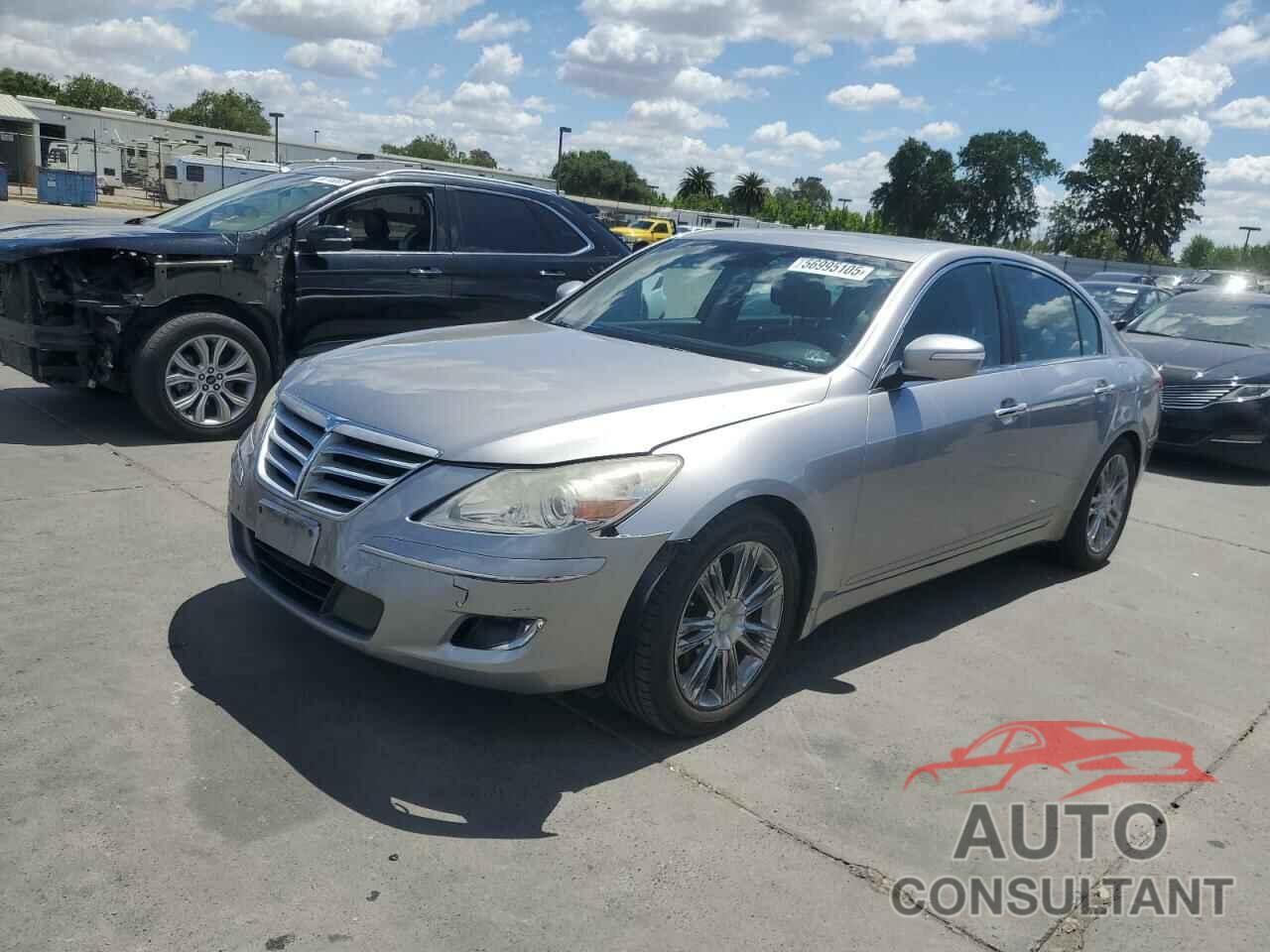 HYUNDAI GENESIS 2010 - KMHGC4DE7AU081149