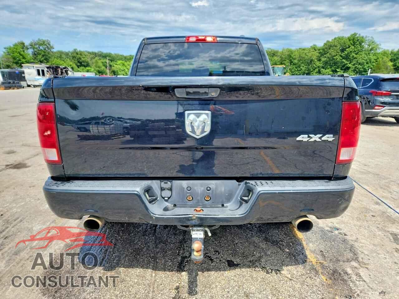 DODGE RAM 1500 2012 - 1C6RD7KT1CS325381