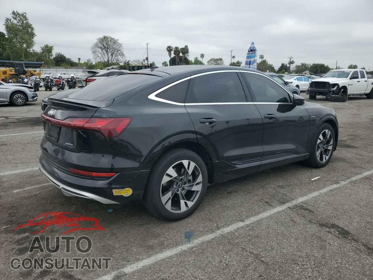 AUDI E-TRON 2022 - WA12AAGE7NB032155