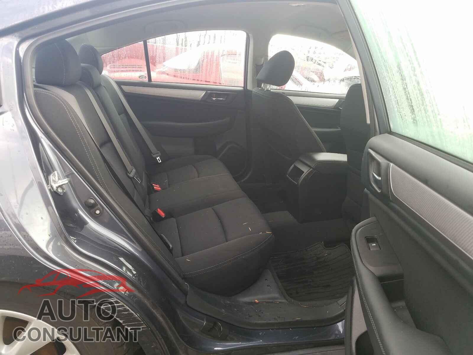 SUBARU LEGACY 2017 - 4S3BNAF62H3049321