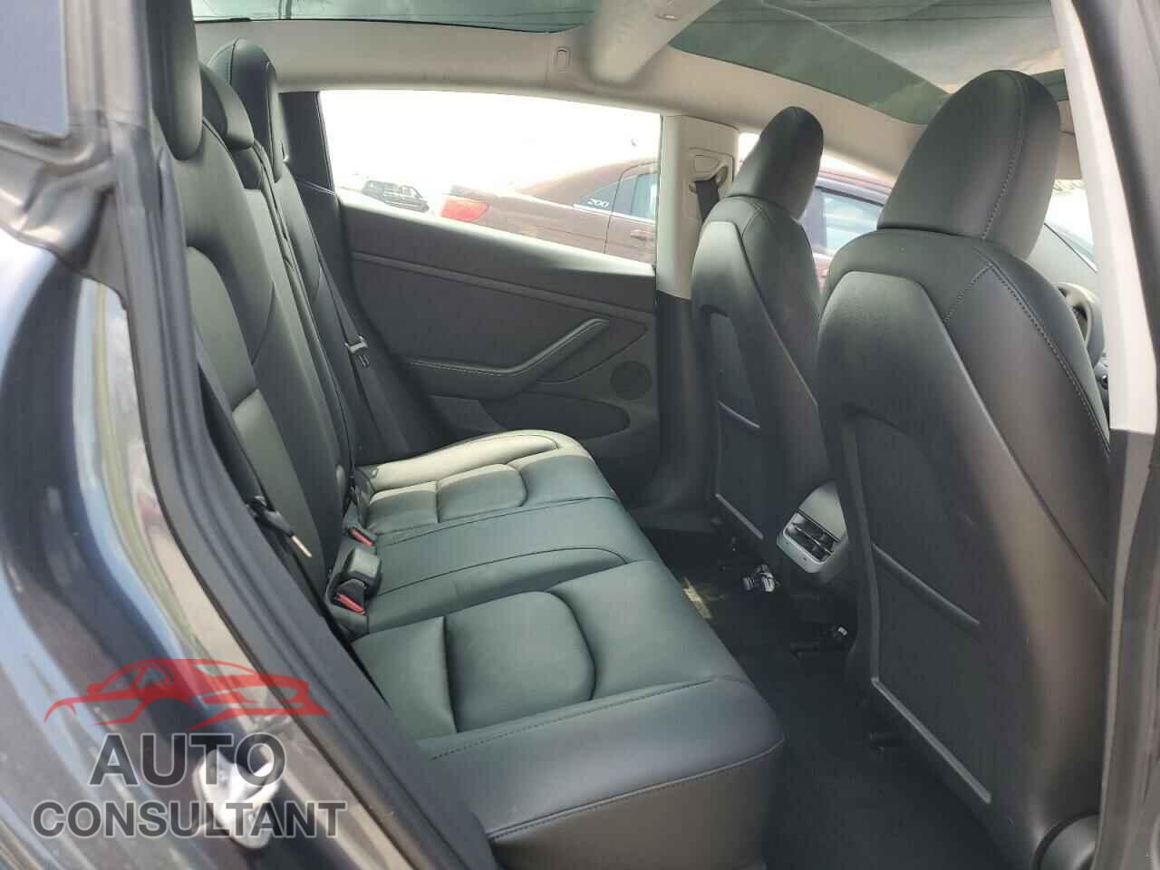 TESLA MODEL 3 2023 - 5YJ3E1EA5PF678311