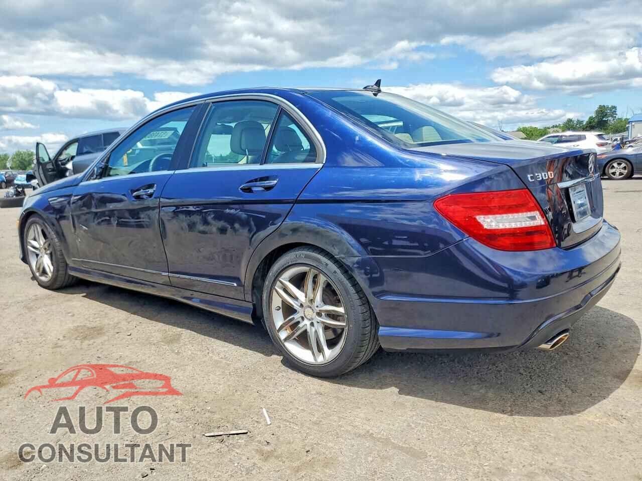 MERCEDES-BENZ C-CLASS 2012 - WDDGF8BB2CF861259