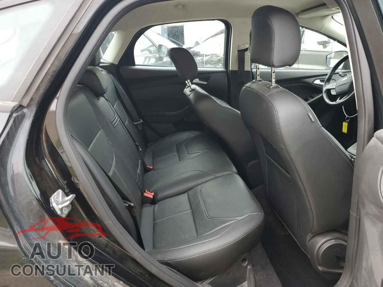 FORD FOCUS 2015 - 1FADP3K28FL361129