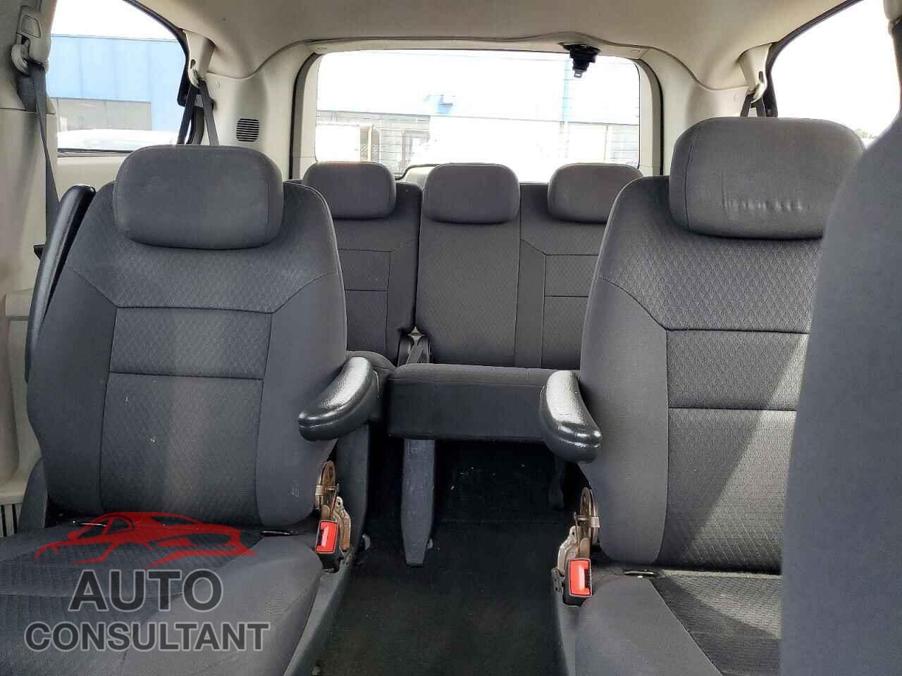 DODGE CARAVAN 2010 - 2D4RN5D14AR433615