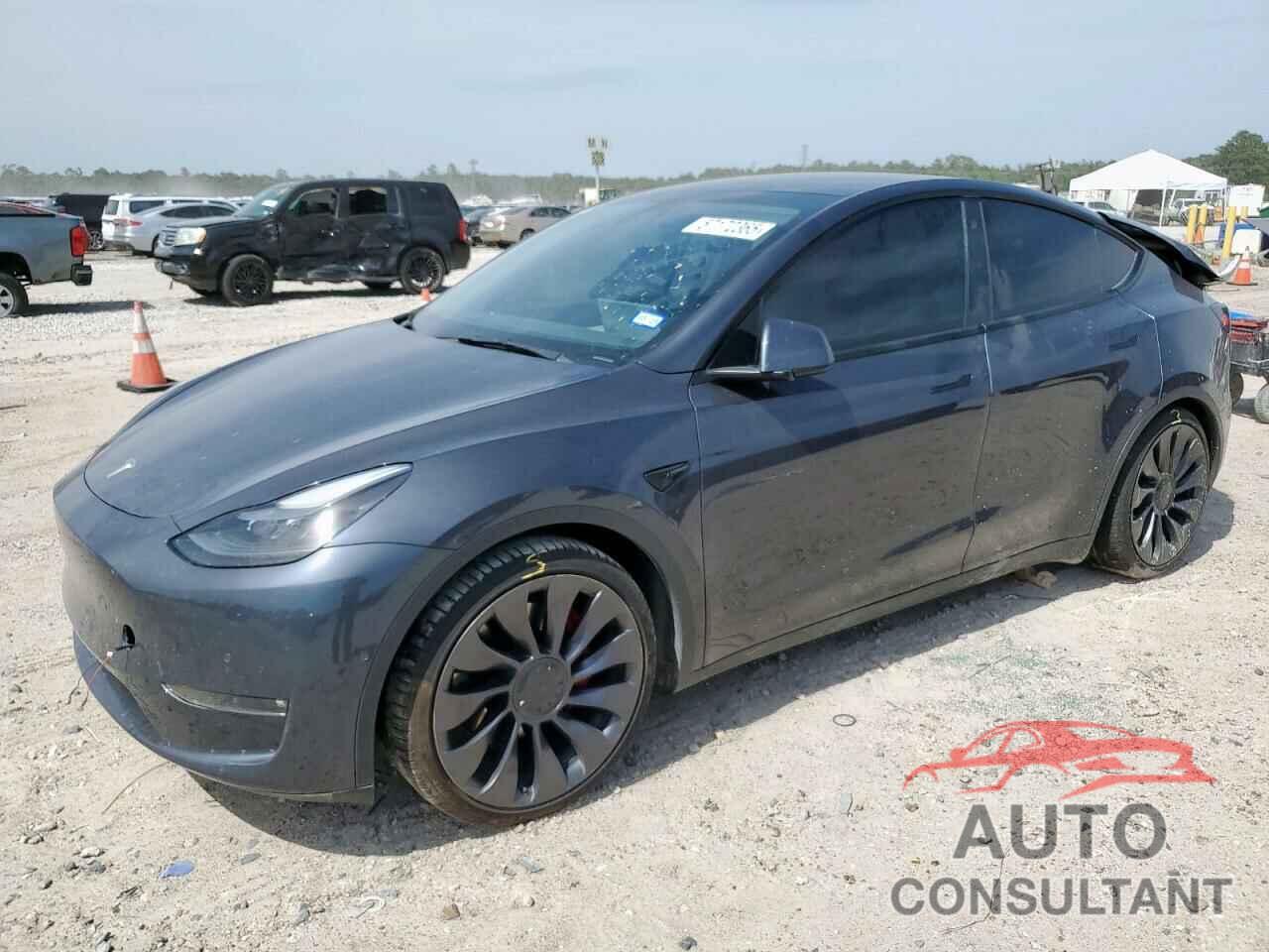 TESLA MODEL Y 2021 - 5YJYGDEF3MF215835
