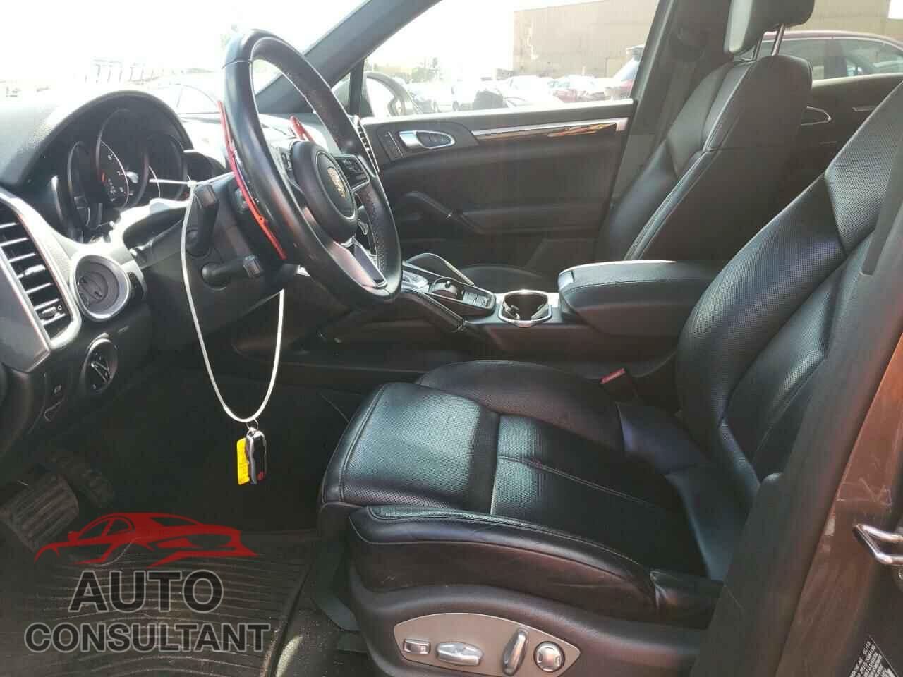 PORSCHE CAYENNE 2016 - WP1AA2A23GLA00479