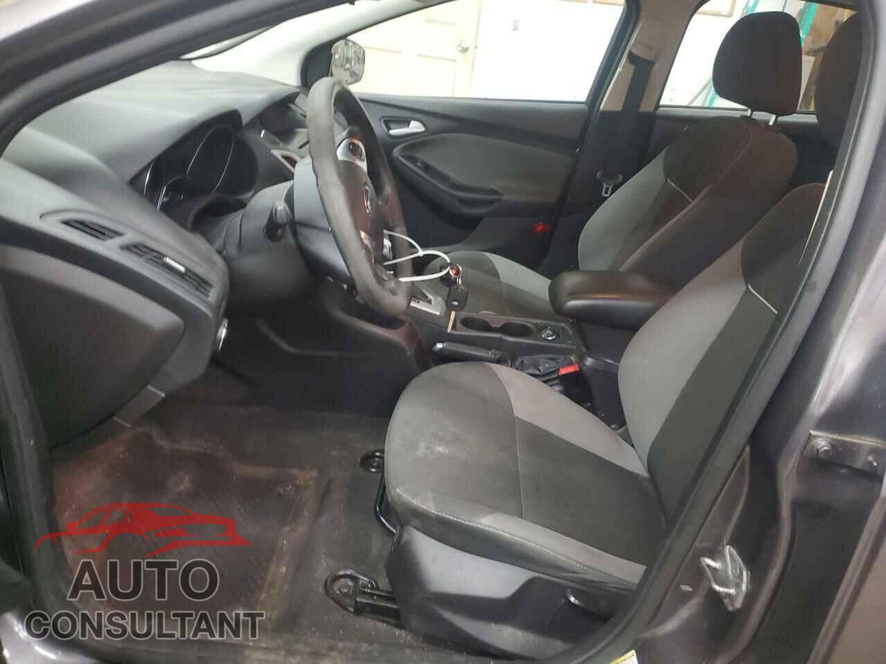 FORD FOCUS 2014 - 1FADP3K2XEL255540