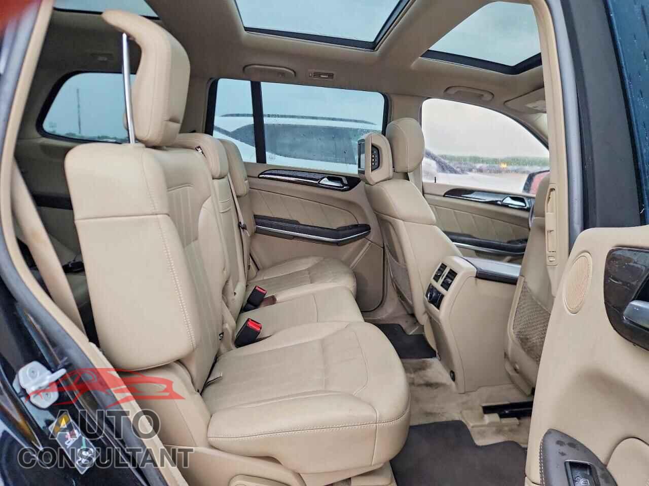MERCEDES-BENZ GL-CLASS 2014 - 4JGDF7CE6EA359723