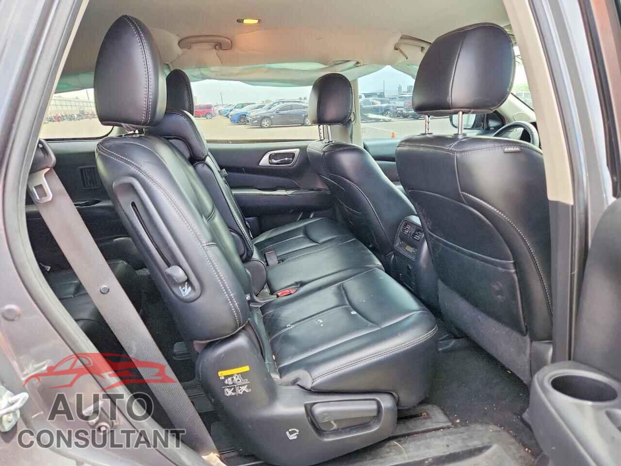 NISSAN PATHFINDER 2017 - 5N1DR2MN9HC657975