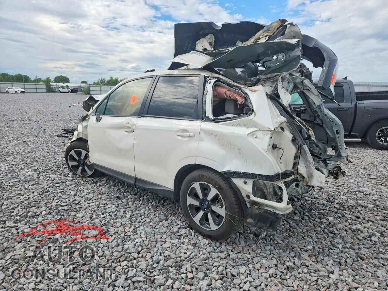 SUBARU FORESTER 2017 - JF2SJAEC8HH404855