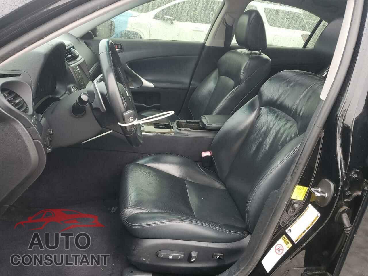 LEXUS IS 2011 - JTHBE5C22B5028116