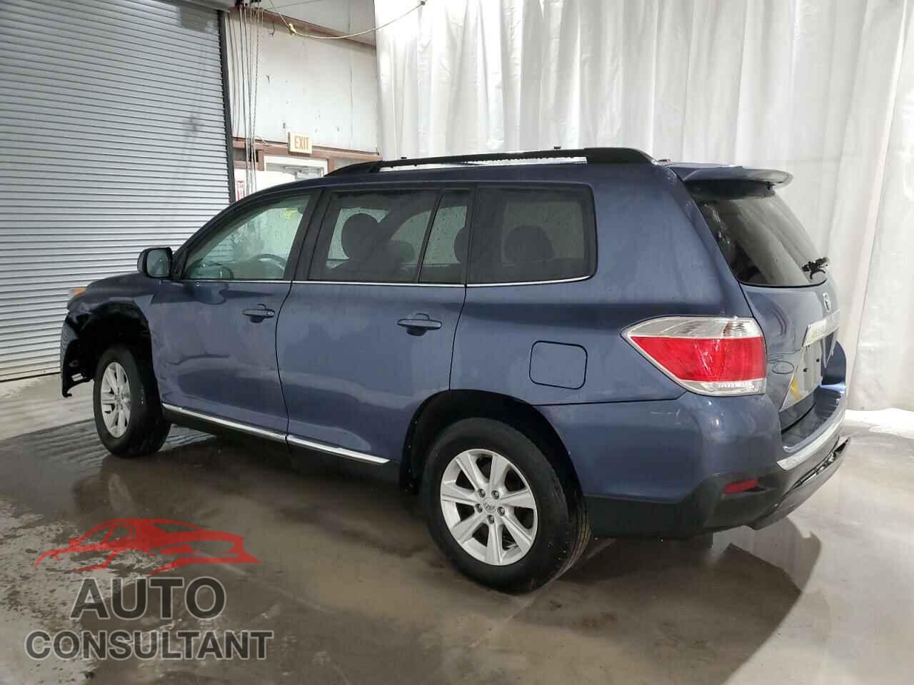 TOYOTA HIGHLANDER 2013 - 5TDBK3EH8DS213039