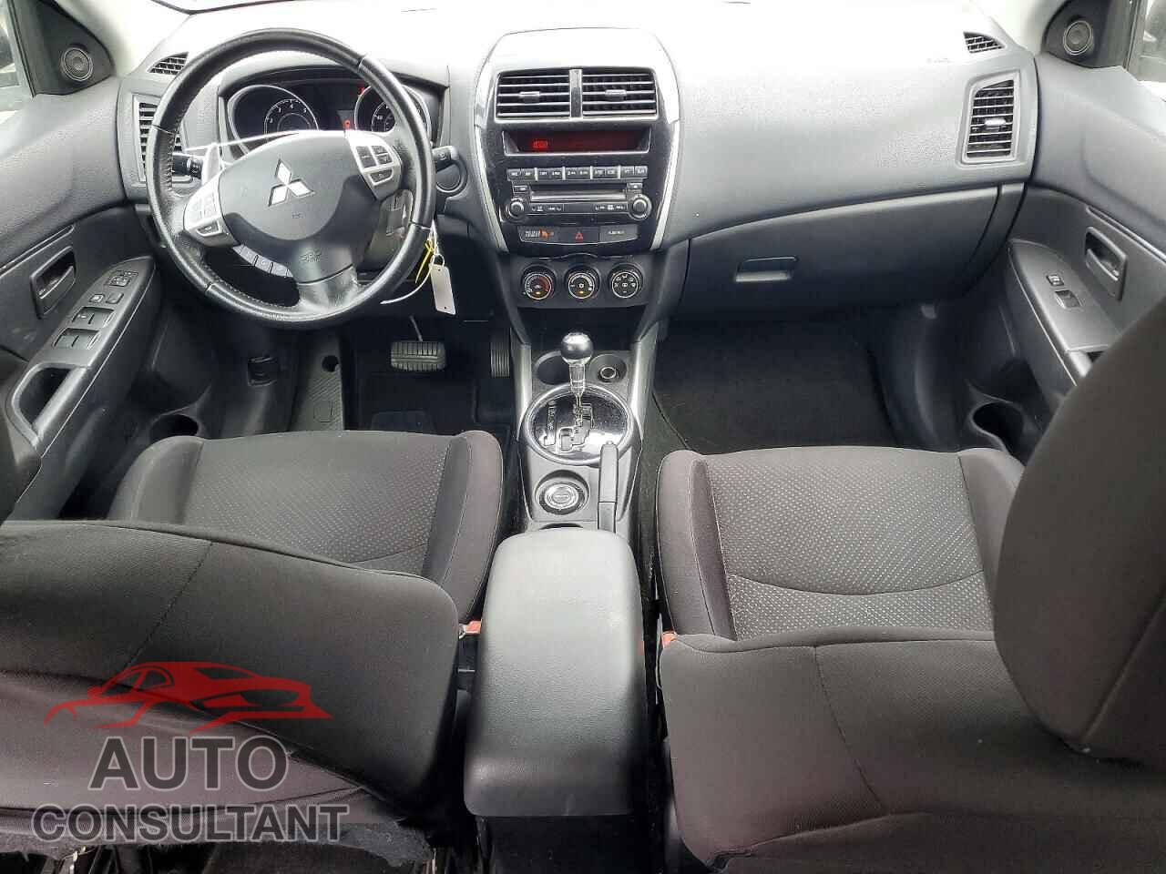 MITSUBISHI OUTLANDER 2013 - 4A4AR3AU1DE007778